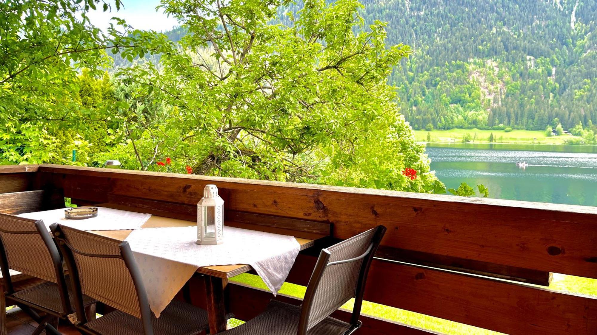 Chalets Zoehrer - Wohnen Am Wasser Weissensee Zewnętrze zdjęcie